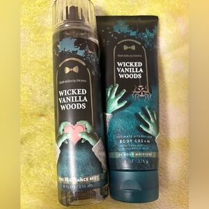 Bath&BodyWorks Wicked Vanilla Woods